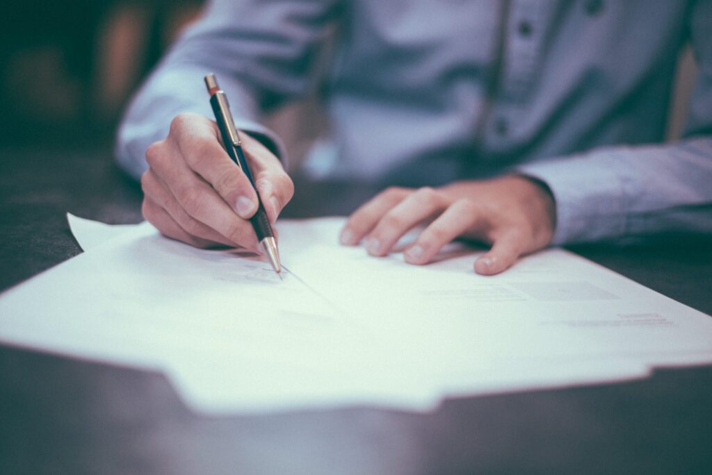 Signing a donation agreement