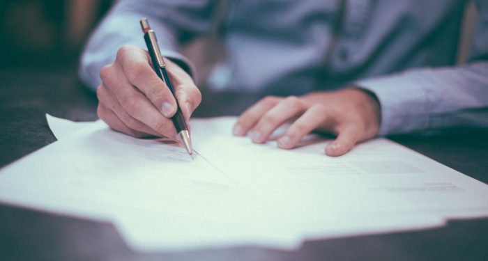 Signing a donation agreement